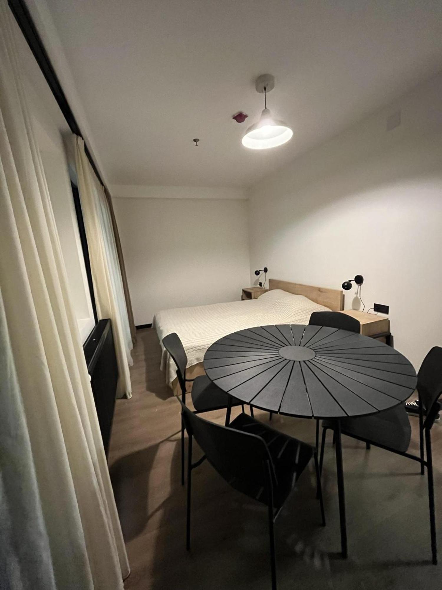 شقة Walk To Lift-1br-studio-balcony-parking
