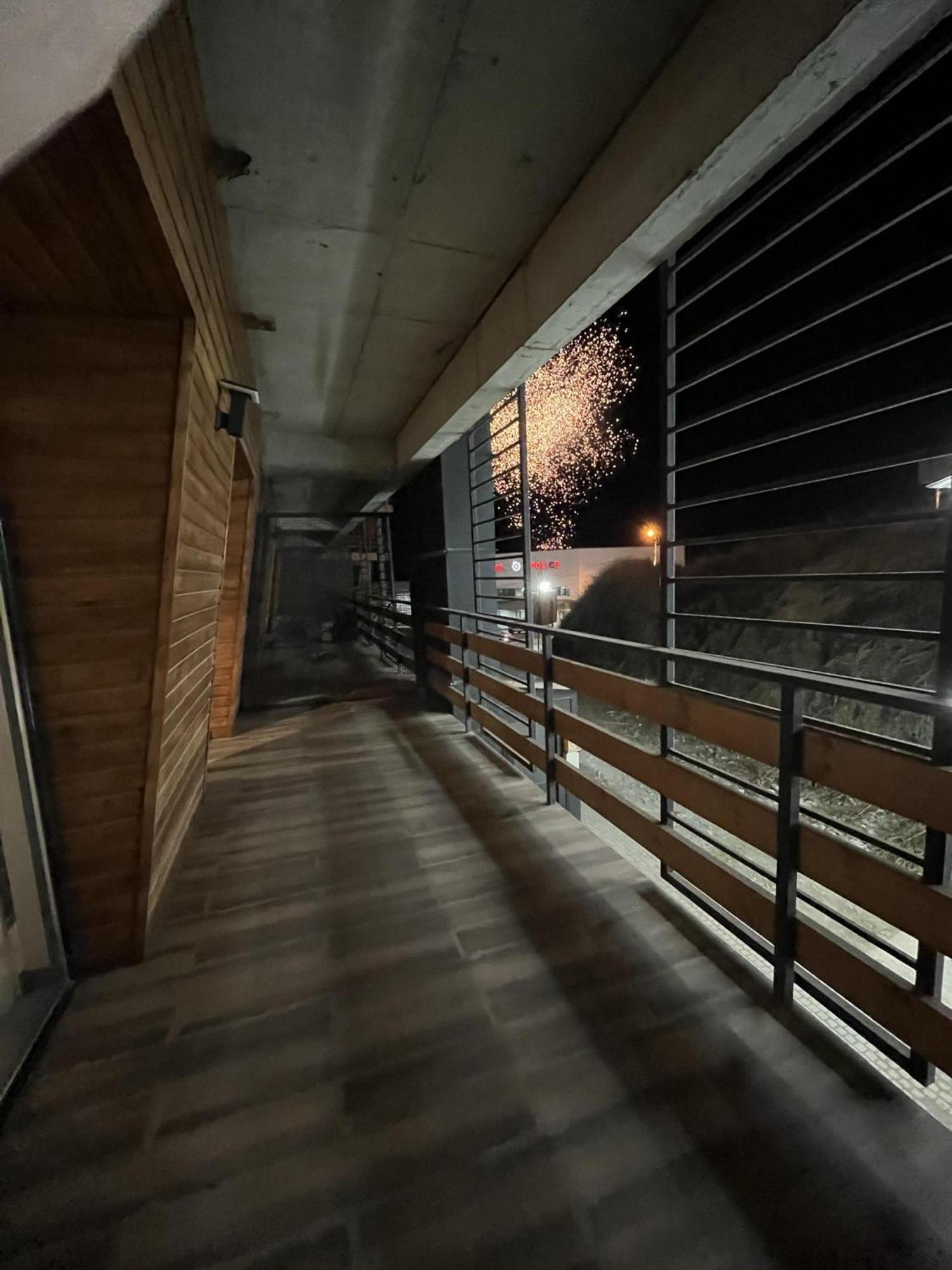 Walk To Lift-1br-studio-balcony-parking شقة غودوري